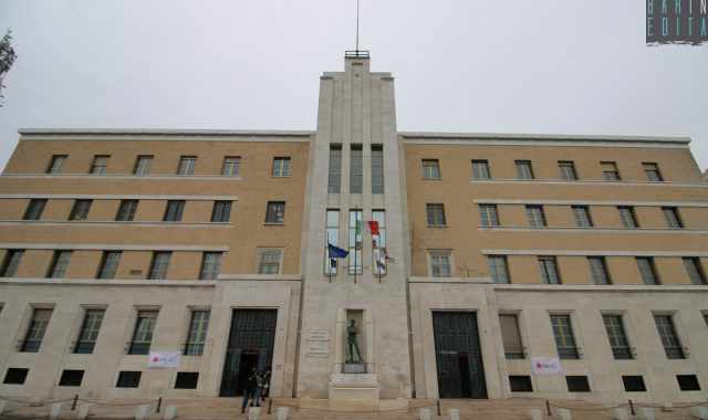 La Regione Puglia fa dietrofront: si ritorna a scuola. Ma  possibile chiedere la didattica a distanza